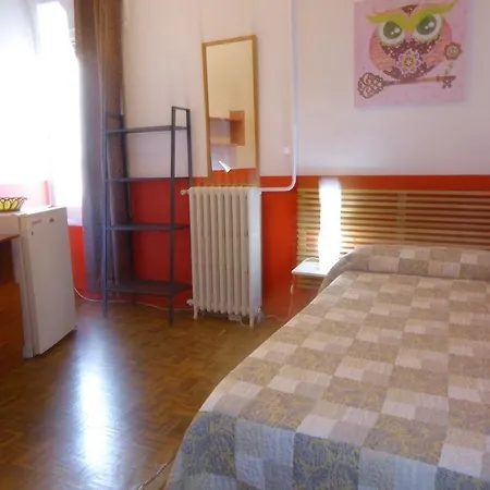 Szálloda San Marius Travessera De Gracia 2*